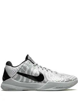 Nike: Белые кроссовки  Kobe 5 Protro