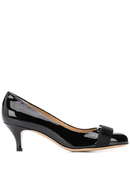 Salvatore Ferragamo: Чёрные туфли  Vara Bow
