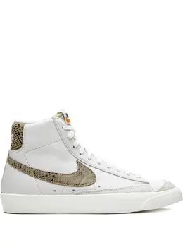 Nike: Красные кроссовки Blazer Mid 77 Vintage