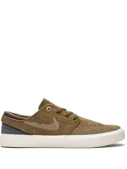 Nike: Коричневые кроссовки  SB Zoom Janoski RM