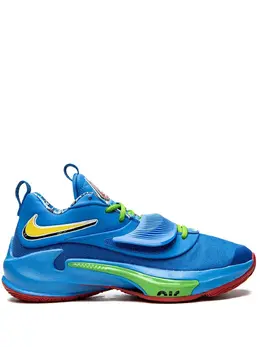 Nike: Кроссовки  NRG