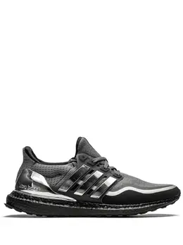 adidas: Чёрные кроссовки  UltraBoost