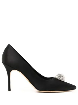 Manolo Blahnik: Чёрные туфли  Hangisi