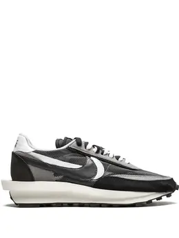 Nike: Тёмные кроссовки 