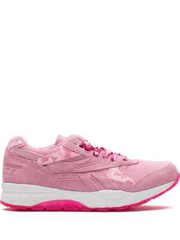 Reebok: Розовые кроссовки 
