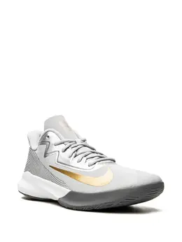 Nike: Светлые кроссовки 