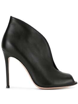 Gianvito Rossi: Чёрные ботинки  Vamp