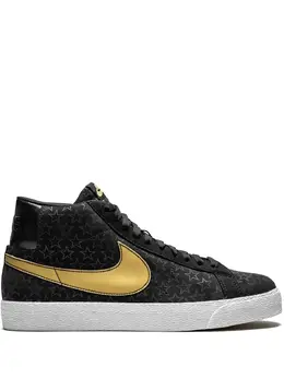 Nike: Чёрные кроссовки  Blazer
