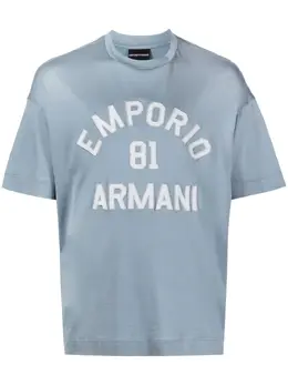 Emporio Armani: Светлая футболка