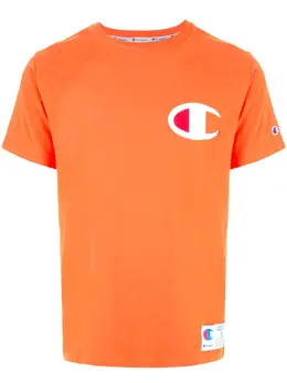 Champion: Оранжевая футболка 