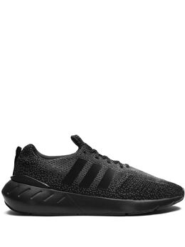 adidas: Чёрные кроссовки  Swift Run