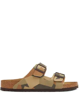 Birkenstock: Зелёные сандалии Arizona