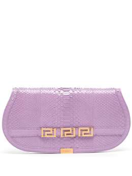 Versace: Фиолетовый клатч  Greca