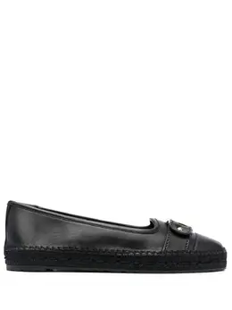 Salvatore Ferragamo: Чёрные мокасины  Vara