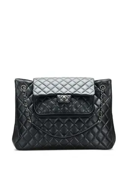 CHANEL Pre-Owned: Чёрная сумка 