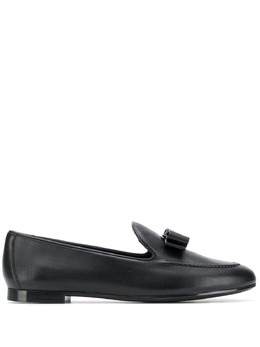 Salvatore Ferragamo: Чёрные лоферы  Vara Bow