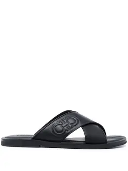 Salvatore Ferragamo: Чёрные сандалии 