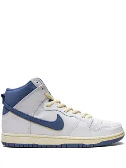 Nike: Белые кроссовки  SB Dunk High