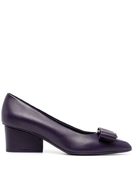 Salvatore Ferragamo: Тёмные туфли  Viva 55