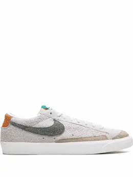 Nike: Светлые кроссовки  Blazer Low 77