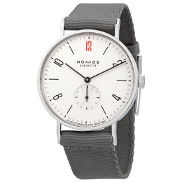 Nomos: Часы