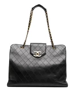 Chanel Pre-Owned: Чёрная сумка 