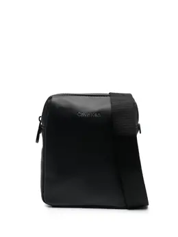 Calvin Klein: Чёрная сумка 