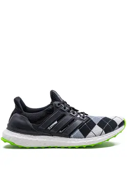 adidas: Чёрные кроссовки  UltraBoost