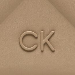 Calvin Klein: Бежевая сумка