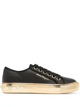 Salvatore Ferragamo: Чёрные кроссовки 