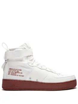 Nike: Белые кроссовки SF AF1