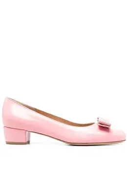 Salvatore Ferragamo: Розовые туфли  Vara Bow