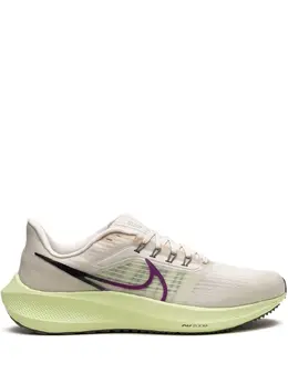 Nike: Светлые кроссовки  Air Zoom