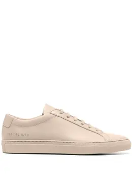 Common Projects: Светлые кроссовки Achilles