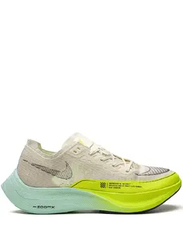 Nike: Белые кроссовки 