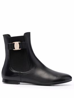 Salvatore Ferragamo: Чёрные ботинки  Vara Bow
