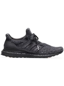 adidas: Чёрные кроссовки  UltraBoost