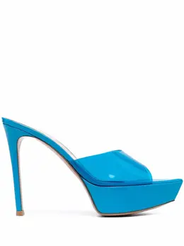 Gianvito Rossi: Голубые сабо 