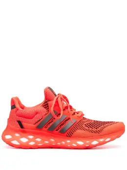 adidas: Красные кроссовки  UltraBoost DNA