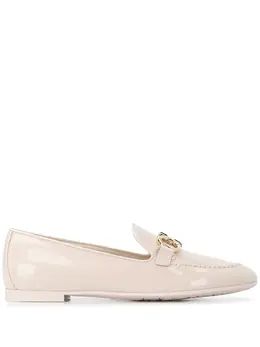 Salvatore Ferragamo: Белые лоферы  Gancini
