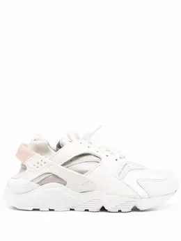 Nike: Светлые кроссовки  Air Huarache