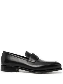 Salvatore Ferragamo: Чёрные туфли 