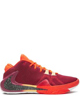 Nike: Красные кроссовки  Zoom Freak 1