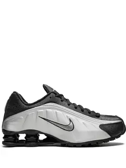 Nike: Кроссовки  Shox R4