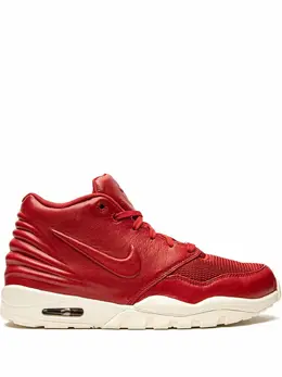 Nike: Красные кроссовки  Air