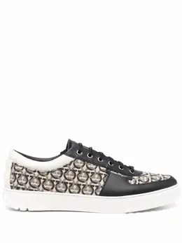 Salvatore Ferragamo: Белые кроссовки 