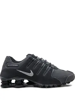 Nike: Зелёные кроссовки  Shox NZ