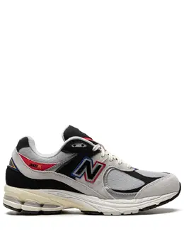 New Balance: Многоцветные кроссовки  2002R