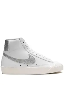 Nike: Белые кроссовки  Blazer Mid 77