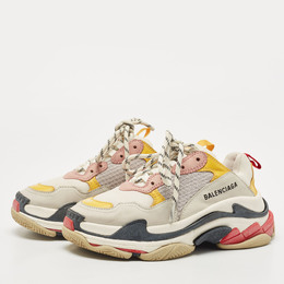 Balenciaga: Белые кроссовки Triple S